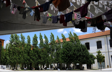 MUSEO MAXXI contemporaneo a Roma panoramiche e particolari. Fotografie di Giulio Azzarello ©2014. MUSEO MAXXI contemporaneo a Roma panoramiche e particolari. Fotografie di Giulio Azzarello ©2014.