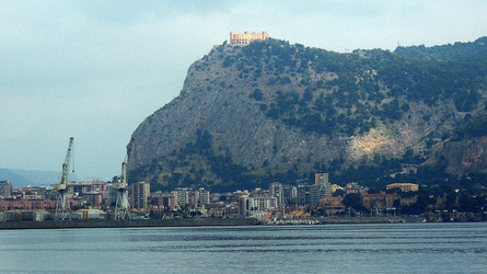 IL GOLFO E IL PORTO DI PALERMO. Fotografie di Giulio Azzarello &copy;2015 2016.