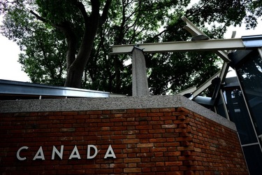 BIENNALE di VENEZIA Arte Contemporanea Giardini. Fotografie di Giulio Azzarello &copy;2020.