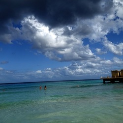 MONDELLO. Fotografe di Giulio Azzarello &copy;2023.
