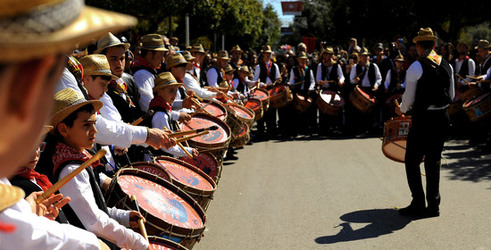 Tamburai siciliani di Agrigento. Fotografie di Giulio Azzarello &copy;2017.