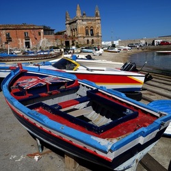 BARCHE. Fotografie di Giulio Azzarello &copy;2022.