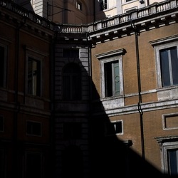 PIAZZA NAVONA Roma. Fotografie di Giulio Azzarello ©2020. PIAZZA NAVONA Roma. Fotografie di Giulio Azzarello ©2020.
