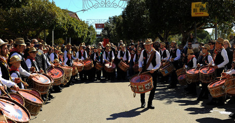 Tamburai siciliani di Agrigento. Fotografie di Giulio Azzarello &copy;2017.