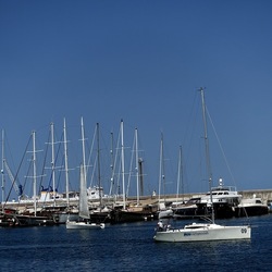 PALERMO. Fotografie di Giulio Azzarello &copy;2024.