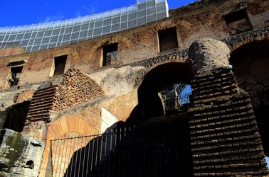 COLOSSEO Roma. Fotografie di Giulio Azzarello ©2020. COLOSSEO Roma. Fotografie di Giulio Azzarello ©2020.