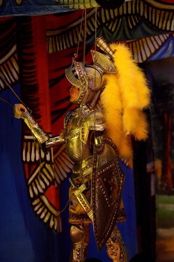 OPERA dei PUPI di Mimmo e Giacomo Cuticchio. Fotografia di Giulio Azzarello ©2020. OPERA dei PUPI di Mimmo e Giacomo Cuticchio. Fotografia di Giulio Azzarello ©2020.