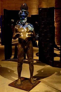 VENEZIA installazione nigeriana inizio Arsenale. Biennale Arch. Cont.. Fotografie di Giulio Azzarello &copy;2022.