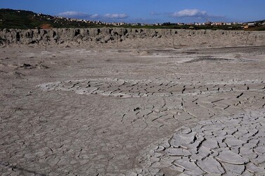 LE MACALUBE di Sicilia. Fotografie di Giulio Azzarello ©2014. LE MACALUBE di Sicilia. Fotografie di Giulio Azzarello ©2014.