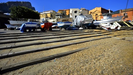 BARCHE da PESCA fotografie di Giulio Azzarello &copy;2019.