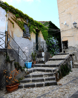 ISOLA DI USTICA il paese. Fotografie di Giulio Azzarello ©2016. ISOLA DI USTICA il paese. Fotografie di Giulio Azzarello ©2016.