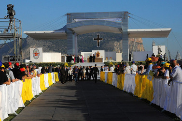 IL PAPA A PALERMO Papa Bendetto XVI. Fotografie di Giulio Azzarello ©2010 14.