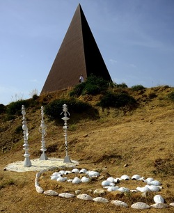 FIUMARA D ARTE fotografie di Giulio Azzarello ©2019. FIUMARA D ARTE fotografie di Giulio Azzarello ©2019.