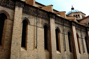 PARMA centro storico. Fotografie di Giulio Azzarello &copy;2016.