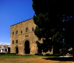 IL CASTELLO della ZISA di PALERMO. Fotografie di Giulio Azzarello ©2018. IL CASTELLO della ZISA di PALERMO. Fotografie di Giulio Azzarello ©2018.