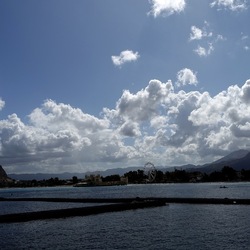 MONDELLO. Fotografe di Giulio Azzarello &copy;2023.