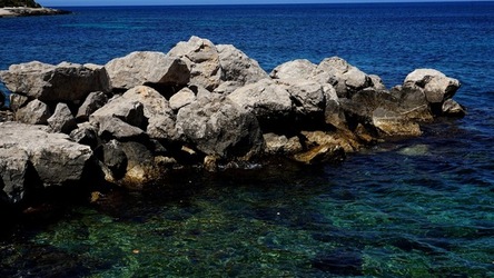 BAIA DEL CORALLO. Fotografie di Giulio Azzarello &copy;2022.