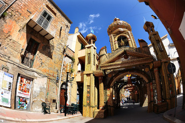 GLI ARCHI DI PASQUA a San Biagio Platani in Sicilia. Fotografie di Giulio Azzarello &copy;2014.