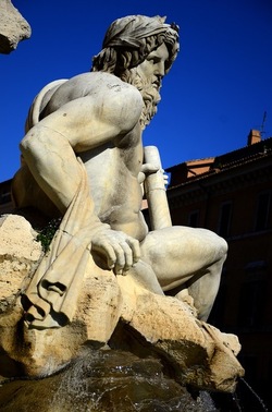 PIAZZA NAVONA Roma. Fotografie di Giulio Azzarello ©2020. PIAZZA NAVONA Roma. Fotografie di Giulio Azzarello ©2020.