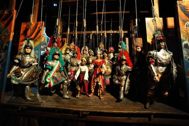 TRADIZIONI IN VIAGGIO mostra di pupi di Mimmo Cuticchio. Fotografie di Giulio Azzarello &copy;2014.