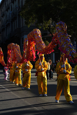 CAPODANNO CINESE panoramiche e particolari. Fotografie di Giulio Azzarello &copy;2014.