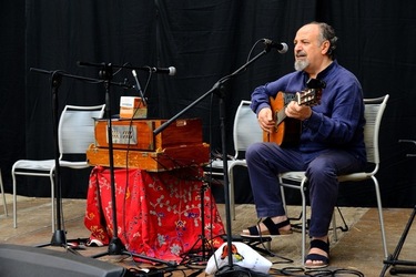 I FRATELLI MANCUSO e i poeti romani. Fotografie di Giulio Azzarello &copy;2020.