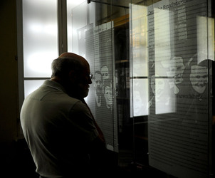 IL MUSEO SCHINDLER a Cracovia. Fotografie di Giulio Azzarello ©2016. IL MUSEO SCHINDLER a Cracovia. Fotografie di Giulio Azzarello ©2016.