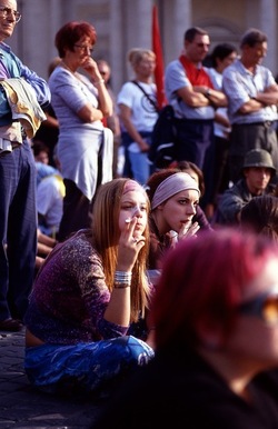 MANIFESTAZIONE fotografie di Giulio Azzarello ©2001 2022. MANIFESTAZIONE fotografie di Giulio Azzarello ©2001 2022.