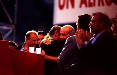 MANIFESTAZIONE fotografie di Giulio Azzarello ©2001 2022. MANIFESTAZIONE fotografie di Giulio Azzarello ©2001 2022.