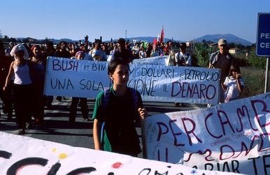 MARCIA DELLA PACE PERUGIA ASSISI fotografie di Giulio Azzarello &copy;2000 2022.