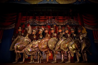 OPERA dei PUPI di Mimmo e Giacomo Cuticchio. Fotografie di Giulio Azzarello ©2020. OPERA dei PUPI di Mimmo e Giacomo Cuticchio. Fotografie di Giulio Azzarello ©2020.