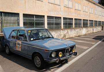 AUTO CLASSICHE ovvero la loro modernit&agrave; in mostra con tanti modelli del passato. Fotografie di Giulio Azzarello &copy;2014.