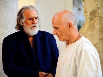 BRUNO LEONE Pulcinella. Fotografie di Giulio Azzarello ©2020. BRUNO LEONE Pulcinella. Fotografie di Giulio Azzarello ©2020.