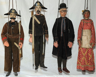 PUPI SICILIANI del 900 e dell 800. Collezione Cuticchio. Fotografie di Giulio Azzarello &copy;2014.