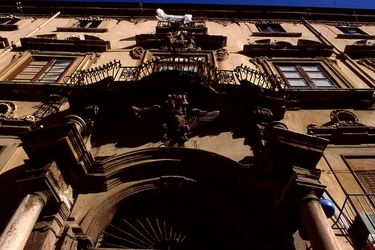 KALSA fotografie di Giulio Azzarello &copy;2020.