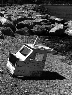 BIANCO NERO. Fotografie di Giulio Azzarello ©2021. BIANCO NERO. Fotografie di Giulio Azzarello ©2021.