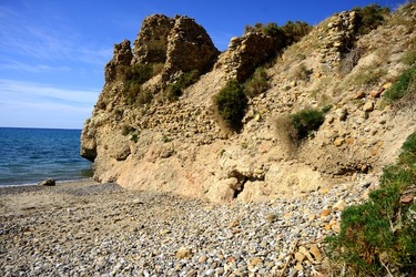 CASTELLO di Campofelice di Roccella. Fotografie di Giulio Azzarello &copy;2020.