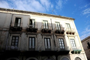 SIRACUSA arte a Ortiggia. Fotografie di Giulio Azzarello &copy;2014.