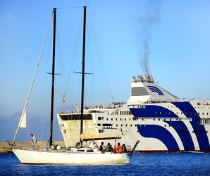 LA COSTA e il PORTO di PALERMO fotografie di Giulio Azzarello &copy;2018.