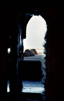 ATELIER SUL MARE fotografie di Giulio Azzarello &copy;2021.