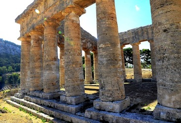 SEGESTA sito archeologico. Fotografie di Giulio Azzarello ©2018.