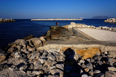 BARCHE. Fotografie di Giulio Azzarello ©2022. BARCHE. Fotografie di Giulio Azzarello ©2022.