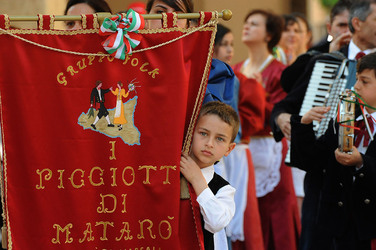 GRUPPO FOLK SICILIANO a Marsala. Fotografie di Giulio Azzarello &copy;2014.