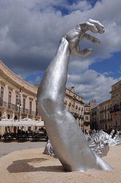 SIRACUSA arte a Ortiggia. Fotografie di Giulio Azzarello &copy;2014.