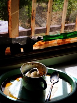 COLAZIONE fotografie di Giulio Azzarello &copy;2021.