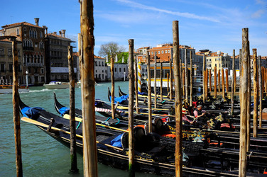 LUNGOMARE di VENEZIA. Fotografie di Giulio Azzarello &copy;2016.