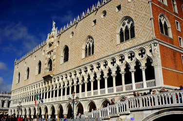 PIAZZA SAN MARCO A VENEZIA fotografie di Giulio Azzarello &copy;2016.