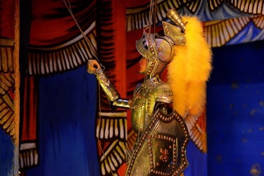 OPERA dei PUPI di Mimmo e Giacomo Cuticchio. Fotografia di Giulio Azzarello ©2020. OPERA dei PUPI di Mimmo e Giacomo Cuticchio. Fotografia di Giulio Azzarello ©2020.