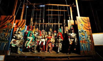 TRADIZIONI IN VIAGGIO mostra di pupi di Mimmo Cuticchio. Fotografie di Giulio Azzarello &copy;2014.