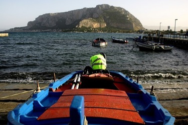LUOGHI SICILIANI fotografie di Giulio Azzarello ©2020